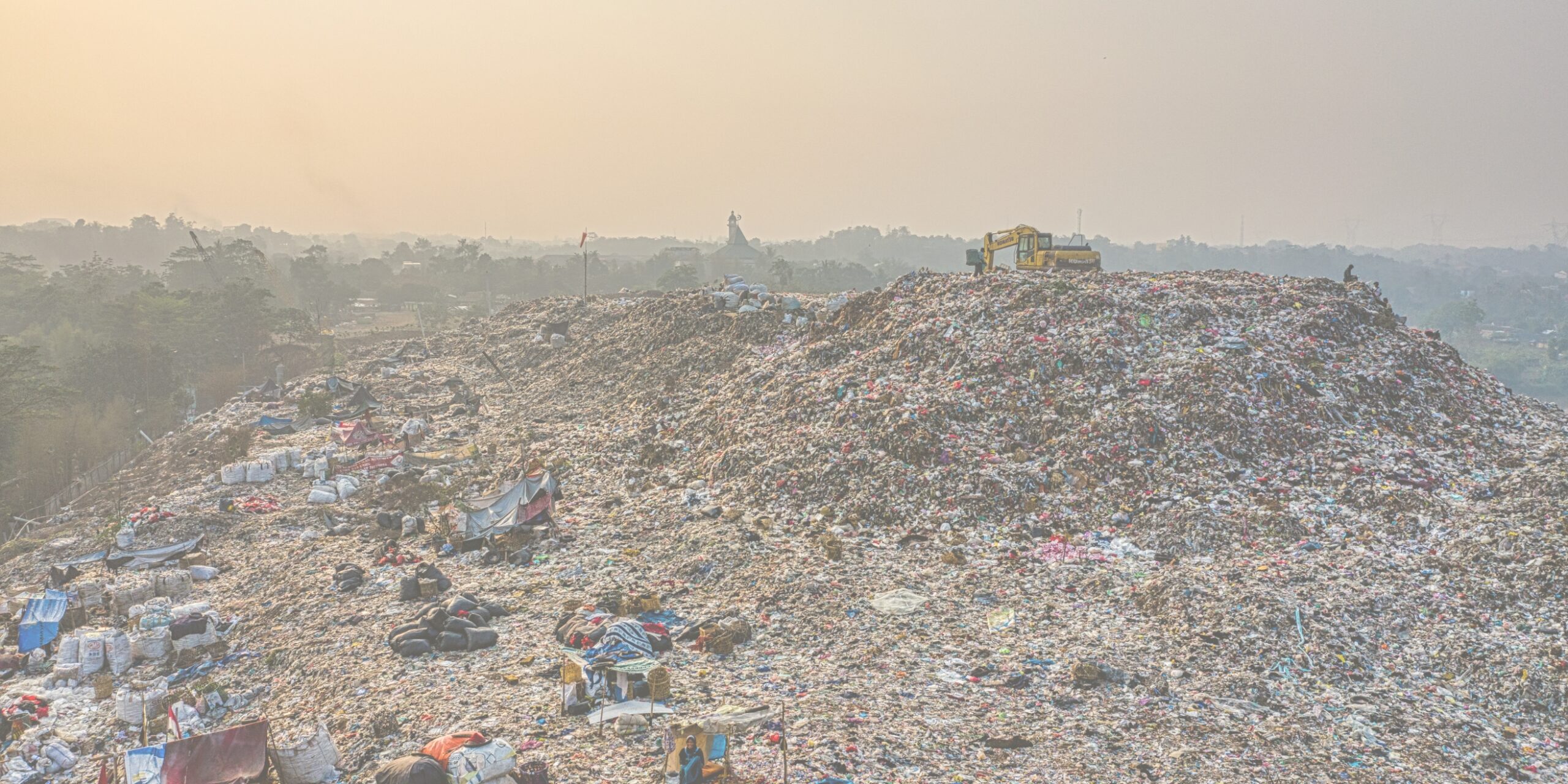 Am I the Literary Asshole For Thinking Most Writers Are Trash, Actually?